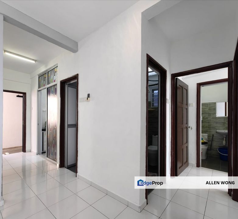 For Rent: Renovated & Well-Equipped Flat at Taman Tan Sri Yaacob, Johor, Skudai