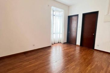 The WaterEdge Residences