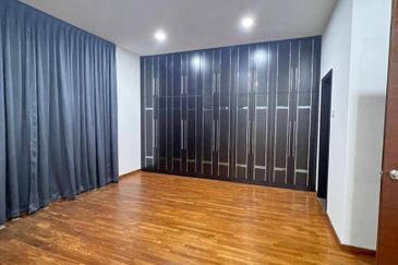 The WaterEdge Residences