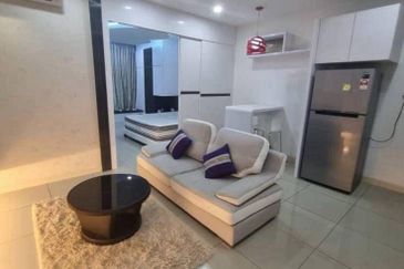 Dedaun Hijau (Greenfield Regency)