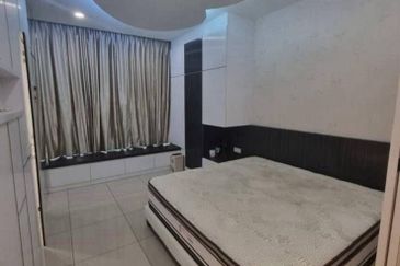 Dedaun Hijau (Greenfield Regency)