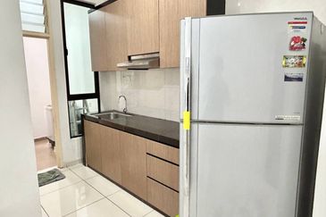 D'Summit Residences @ Kempas Utama