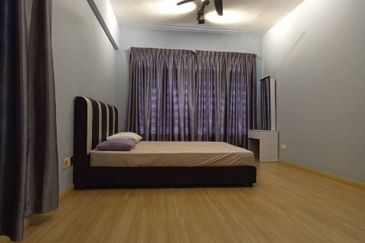 Midas Perling Apartment