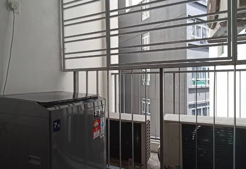 Midas Perling Apartment