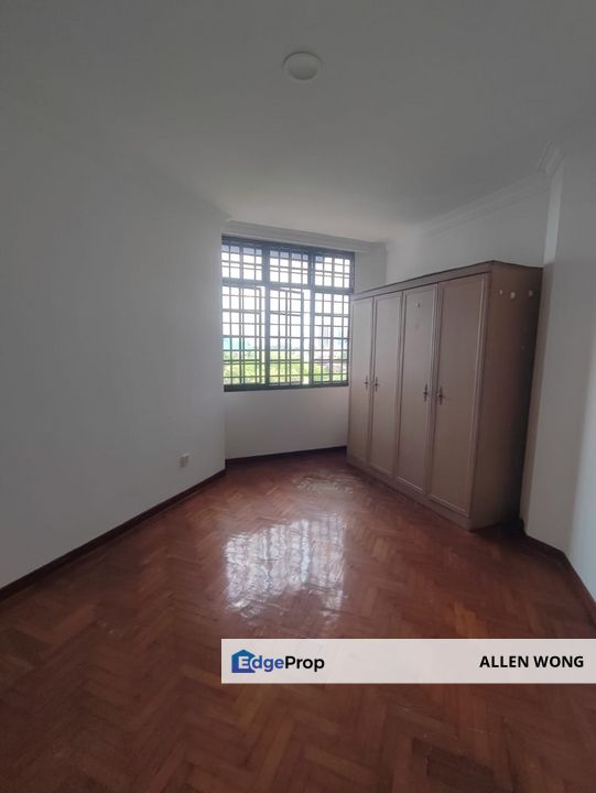 Rare Large Layout Condo For Sale 😍
3 Bedrooms • 2 Balconies • Freehold Title, Johor, Johor Bahru