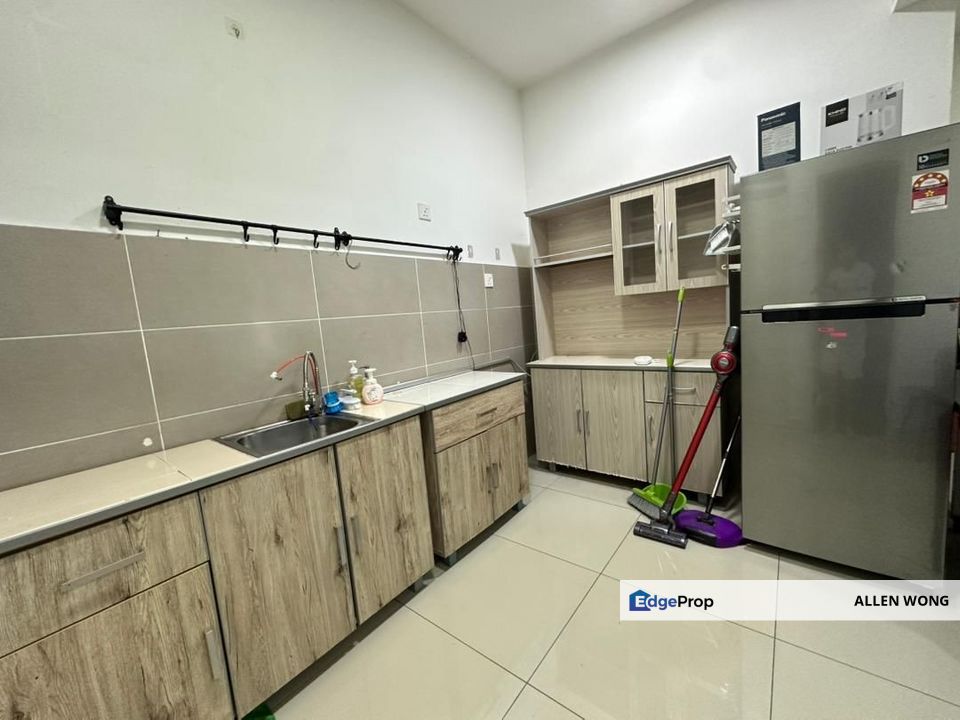 Kulai’s Most Convenient Address: D’Putra Suites with Direct Mall Access, Johor, Kulai