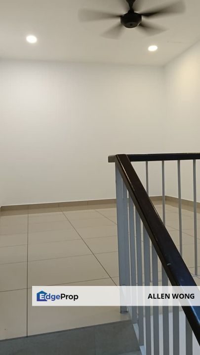 Ready to Move In! Well-Equipped 4-Bedroom House at Indahpura 位于古来 Indahpura 热门地段，交通便利，环境优美, Johor, Kulai