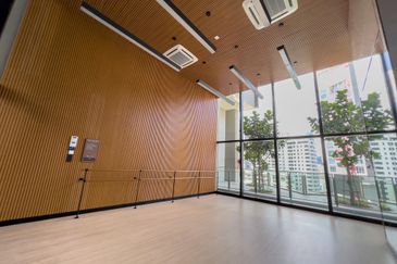 Pavilion Ceylon Hill