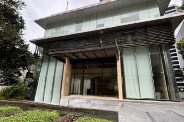 Pavilion Ceylon Hill 3 Storey Bungalow - Prime Location In the Heart of KL City