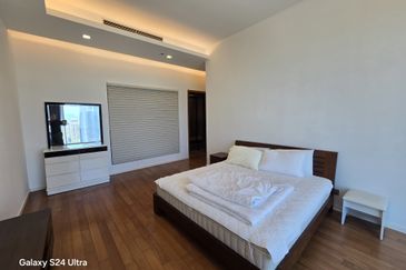 Quadro Residences
