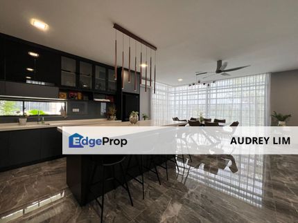 Refined Comfort by the lake, Selangor, Kajang