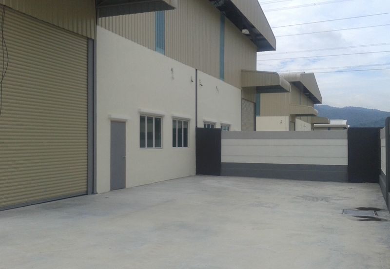 Pusat Perindustrian Sungai Chua
