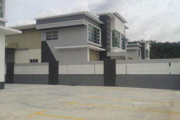 Pusat Perindustrian Sungai Chua