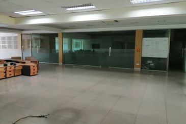 2.5 Storey Semi-D Factory Bukit Permai Cheras (Q2716)