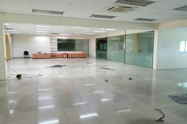 2.5 Storey Semi-D Factory Bukit Permai Cheras (Q2716)