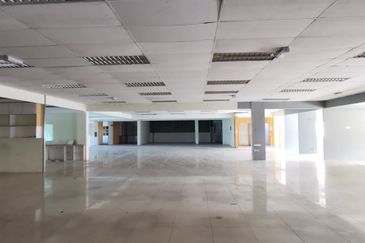 2.5 Storey Semi-D Factory Bukit Permai Cheras (Q2716)