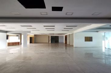 2.5 Storey Semi-D Factory Bukit Permai Cheras (Q2716)