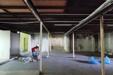 2.5 Storey Semi-D Factory Bukit Permai Cheras (Q2716)