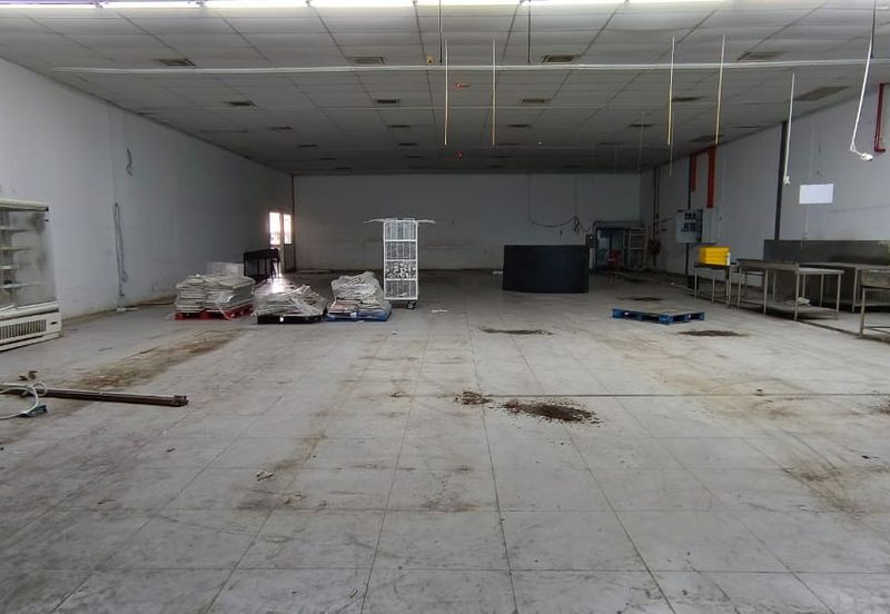 Commercial Warehouse or Showroom Jalan Semenyih, Selangor (Q4991)