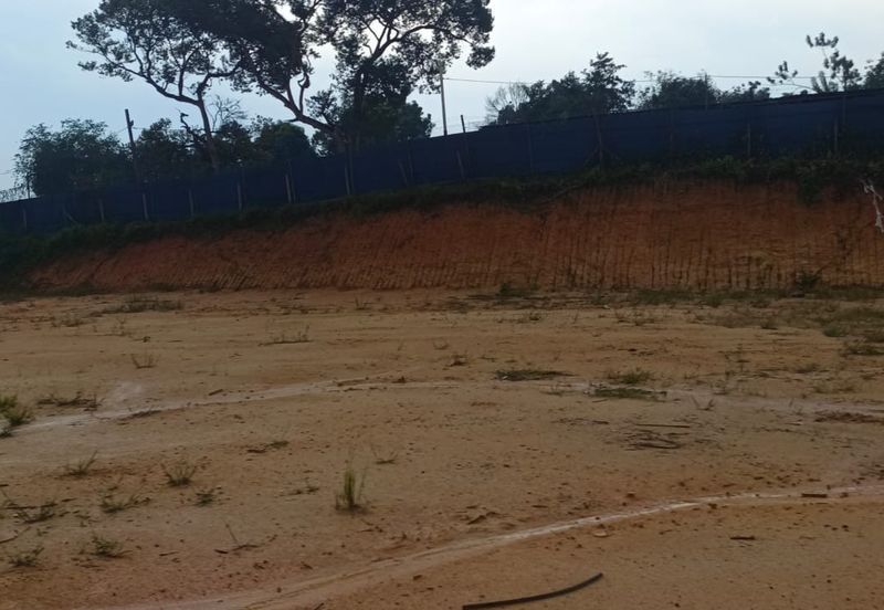 Commercial Land Corner Mainroad Jalan Semenyih  (Q4992)