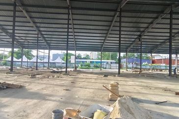 Warehouse At Ampang Near Taman Nirwana MRR2 (Q2122)