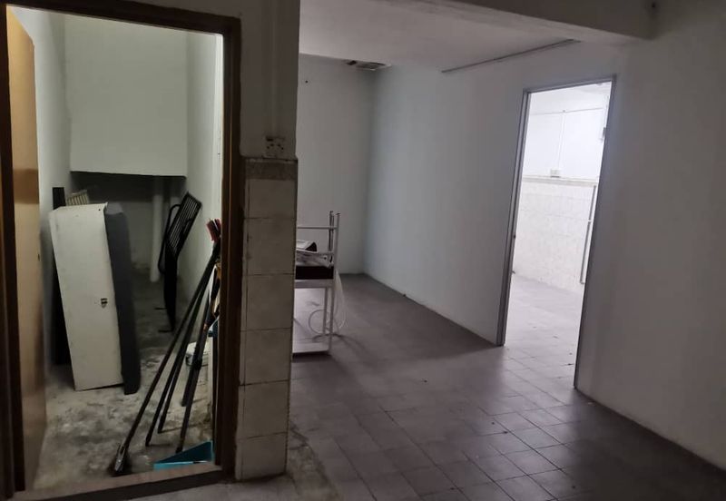 Shop 20x70 Taman Mulia Jaya Saujana Ampang (Q5003)