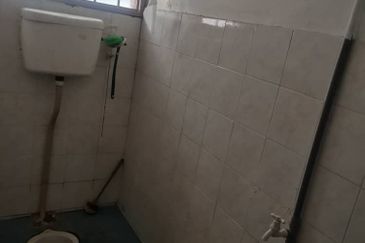 Shop 20x70 Taman Mulia Jaya Saujana Ampang (Q5003)