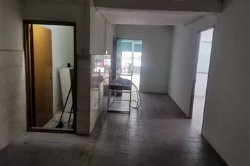 Shop 20x70 Taman Mulia Jaya Saujana Ampang (Q5003)