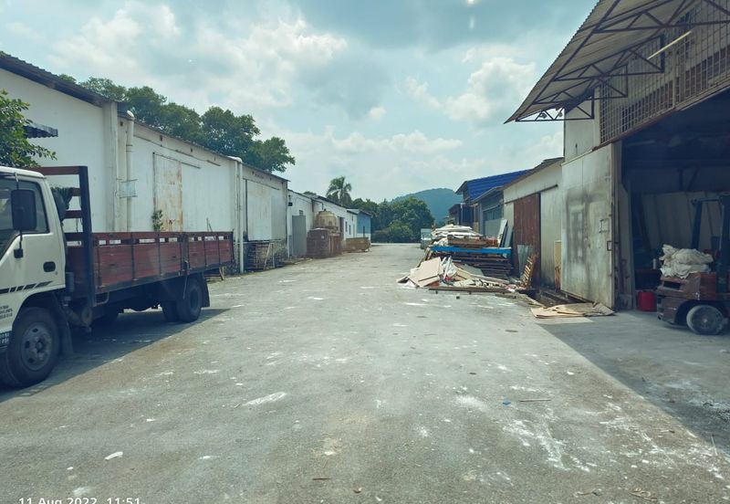 Factory Corner Taman Masjaya Batu 9 Cheras (Q2301)