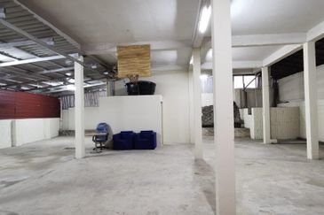 Warehouse Jalan Kuari Taman Muda Kampung Cheras Baru (Q2763)