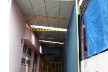 1.5 Storey Semi-D Factory Bukit Permai Cheras (Q1431)