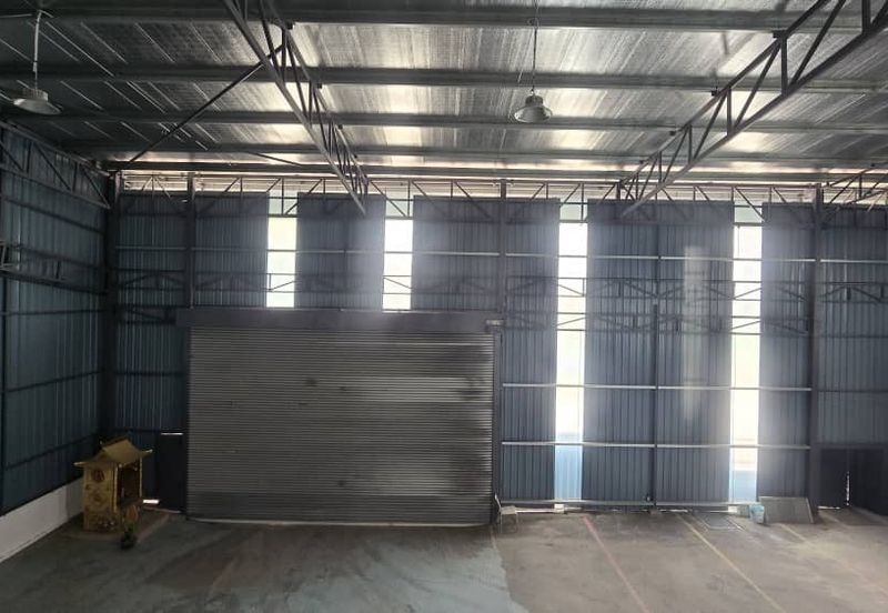 1.5 Storey Semi-D Factory Freehold Cheras (Q5191)