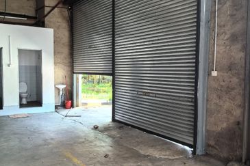 Warehouse Bandar Sungai Long Kajang (Q2692)