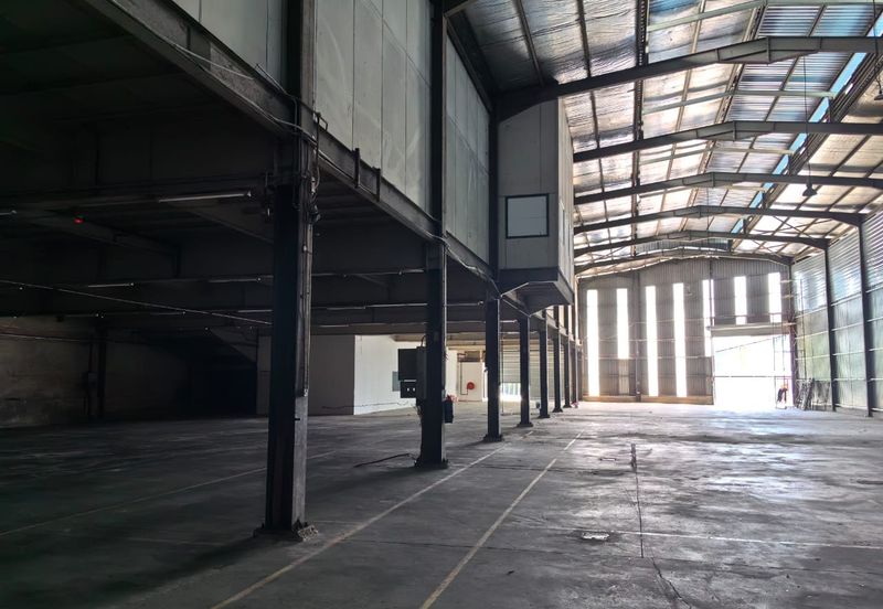 Warehouse Bandar Sungai Long Kajang (Q2692)