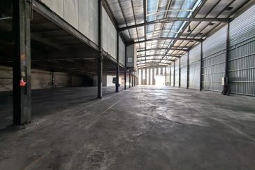 Warehouse Bandar Sungai Long Kajang (Q2692)