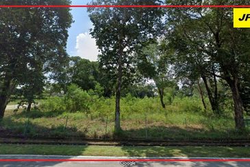 Commercial Land Face Mainroad Section 7 Shah Alam (Q5245)