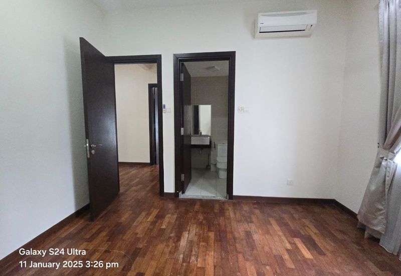 Villa Heights @ Equine Park