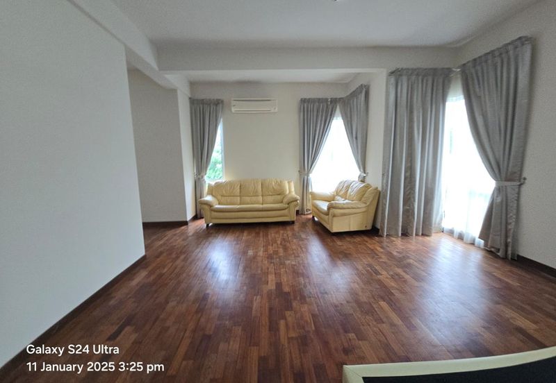 Villa Heights @ Equine Park