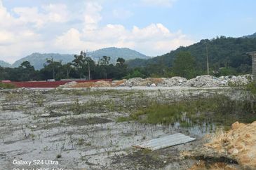 Agriculture Land In Industri Land 1.2 Acre Hulu Langat (Q5509)
