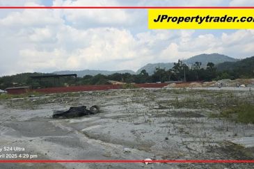 Agriculture Land In Industri Land 1.2 Acre Hulu Langat (Q5509)