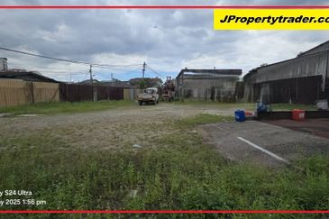 Industri Land Corner Bandar Baru Ampang (Q5514)