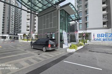 Brezza One Residency @ Brezza Hill