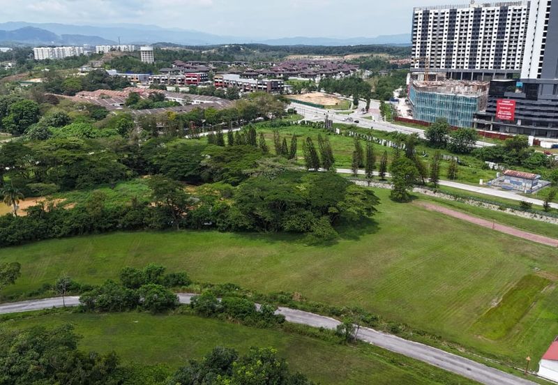 Taman Tasik Semenyih (Lake Residence)