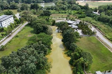 Taman Tasik Semenyih (Lake Residence)
