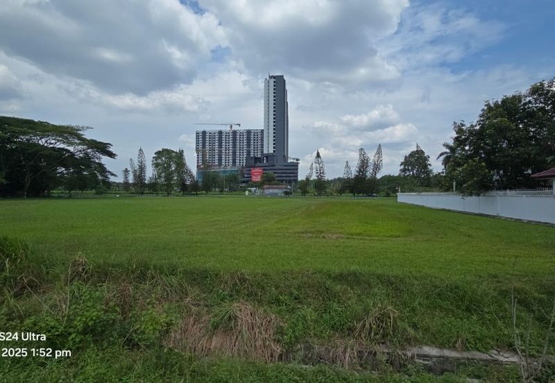 Taman Tasik Semenyih (Lake Residence)