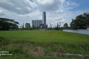 Taman Tasik Semenyih (Lake Residence)