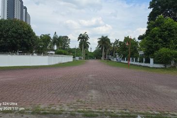 Taman Tasik Semenyih (Lake Residence)