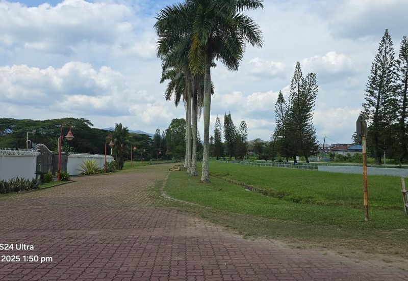 Taman Tasik Semenyih (Lake Residence)