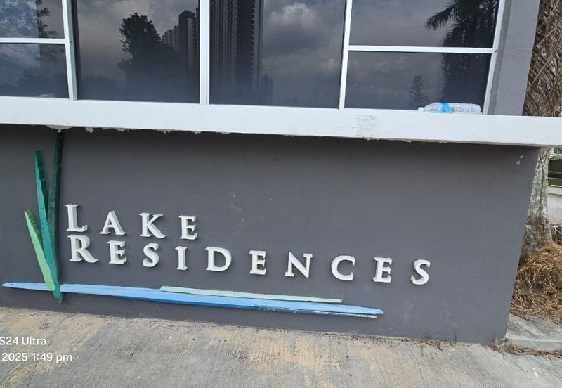 Taman Tasik Semenyih (Lake Residence)