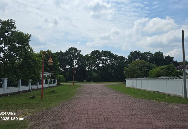 Taman Tasik Semenyih (Lake Residence)